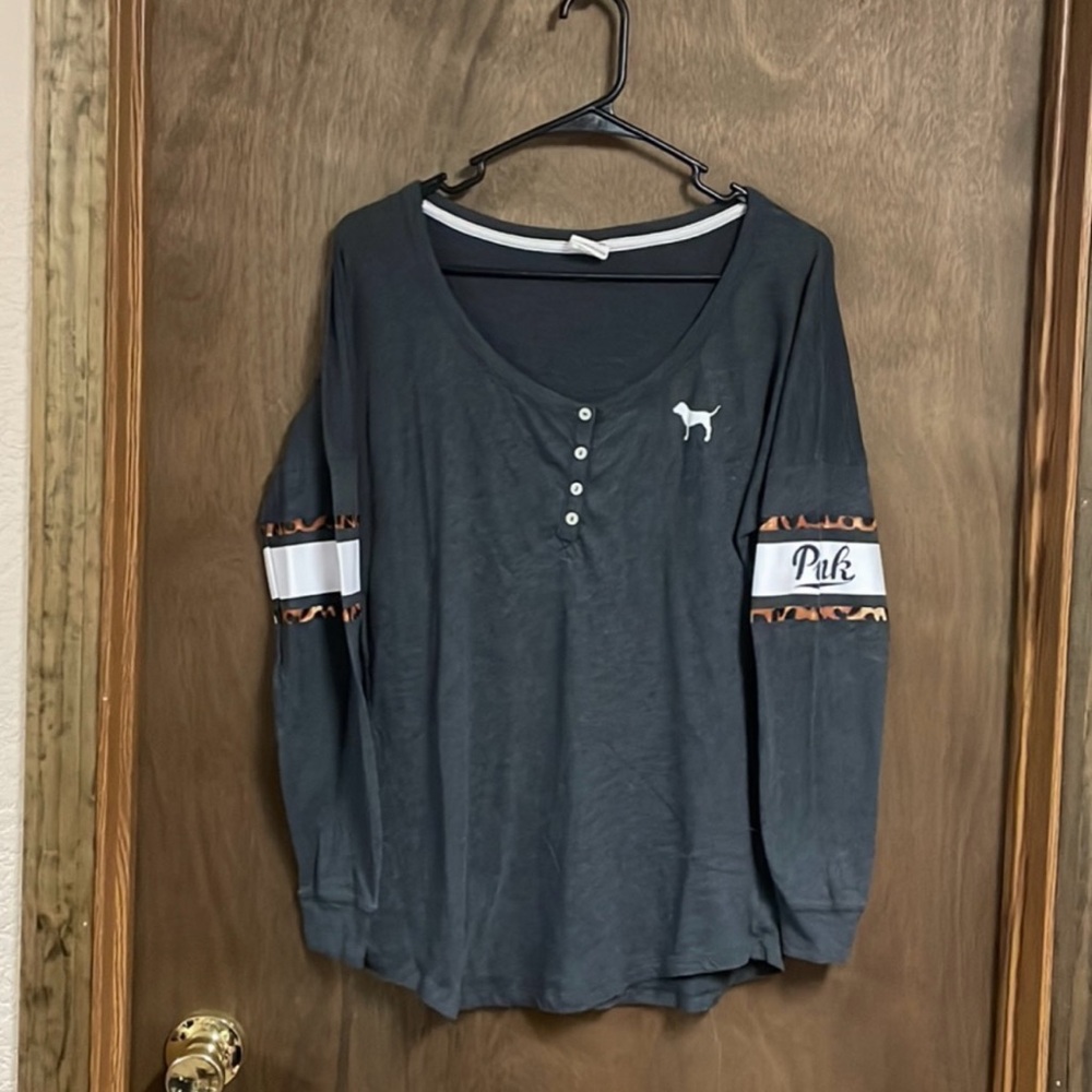 Victoria’s Secret Pink Long Sleeve Shirt Small
